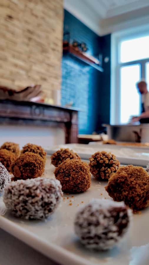 1.5h Cusco Chocolate Workshop - Truffles & Hot Chocolate - What You Take Home: 20 Truffles, Packed Your Way