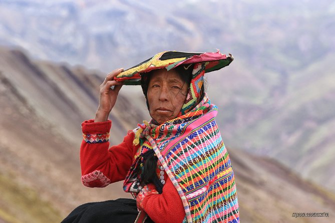 1 Day Tour to Palccoyo (Alternative Rainbow Mtn) from Cusco, Peru - Private transportation and the small group size that changes everything