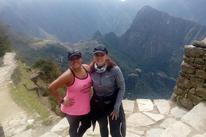 2 Day Hiking Short Inca Trail to Machu Picchu - Day 1 on the Trail: Wiñay Wayna, Waterfalls, Sun Gate, Then Aguas Calientes