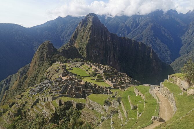 2-Day Tour in Sacred Valley and Machu Picchu from Cusco - Logistics that affect your comfort: timing, group size, and how the guide keeps things together