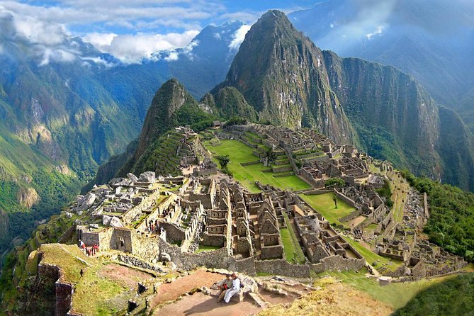 2 Day - Tour to Machu Picchu from Cusco - Group Service - Day 2: Sunrise at Machu Picchu, guided walk, then free exploring