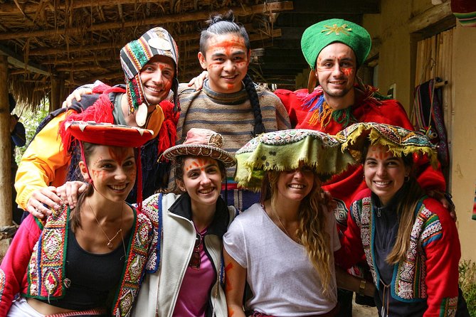 4 Days Inca Jungle to Machu Picchu Standard - Day 2: Pasto Grande cloud forest, Inca Carcel, pumachaca lunch, and Cocalmayo