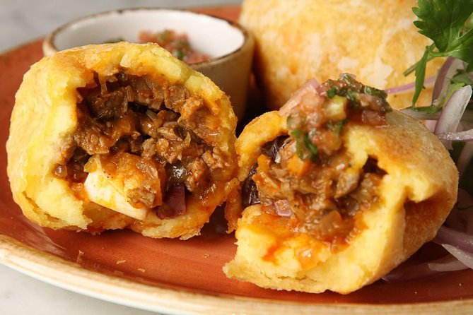 5 iconic restaurants of Lima a 3-hour guided food tour in Barranco - Portion reality check: when six to eight dishes becomes a lot more