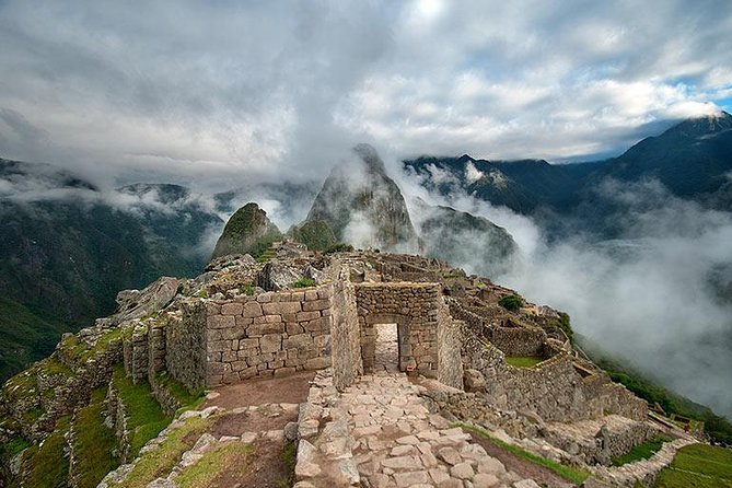 6-Day Cultural Tour to Machu Picchu - Sacsayhuamán and the Temple of the Moon: Why Cusco’s Ruins Feel Like One System