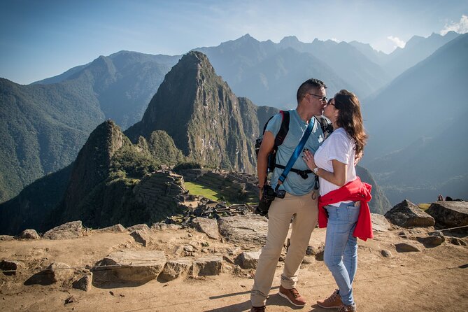 7-Day Tour from Cusco with Machu Picchu and Rainbow Mountain - Machu Picchu day: bus to the checkpoint, guided highlights, and time to explore
