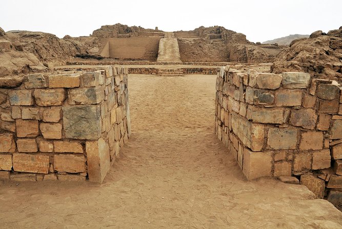 8-Days Best of The Inca Empire from Lima - Day 3 Cusco city walk: markets, Korikancha, and Inca-stone streets