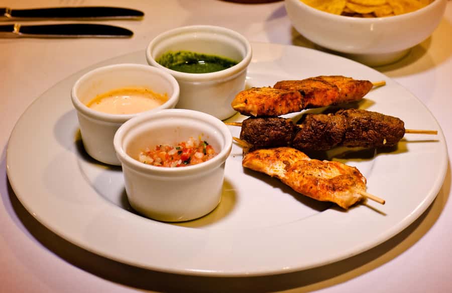 Aguas Calientes: Lunch at Cafe Inkaterra Restaurant - Vegan and vegetarian options, plus how to handle drinks