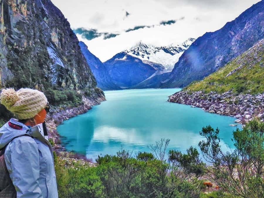 Ancash: Trekking to Paron Lagoon with Entrance | Full day| - Arriving at Laguna Parón: turquoise water and Andean flora