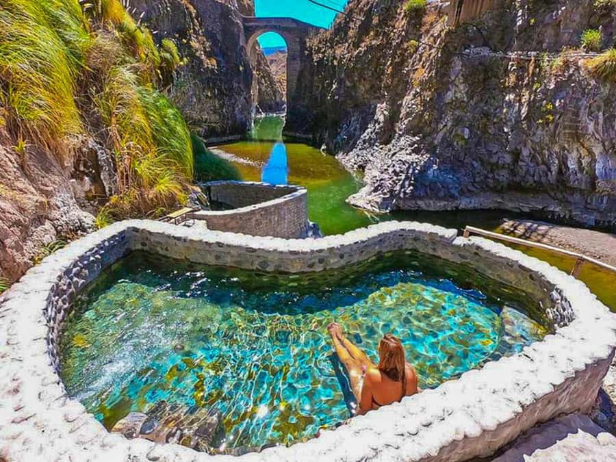Arequipa: 2-Day Colca Canyon Classic Tour return to Arequipa - Colca Canyon starts with sunrise at Cruz del Condor