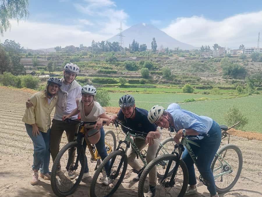 AREQUIPA BIKING CITY TOUR - Yanahuara Scenic Overlook and the Lookout Phase