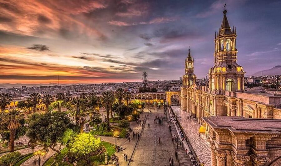 Arequipa: City and Country Tour - The guide experience: when it shines, and where to plan for variability