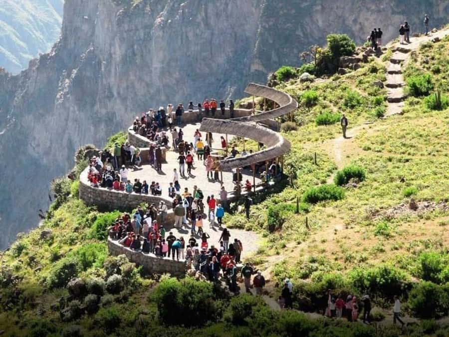Arequipa: Colca Canyon Trekking 2 days and 1 night + food - Sangalle lodge night: solar power, shared rooms, and star time