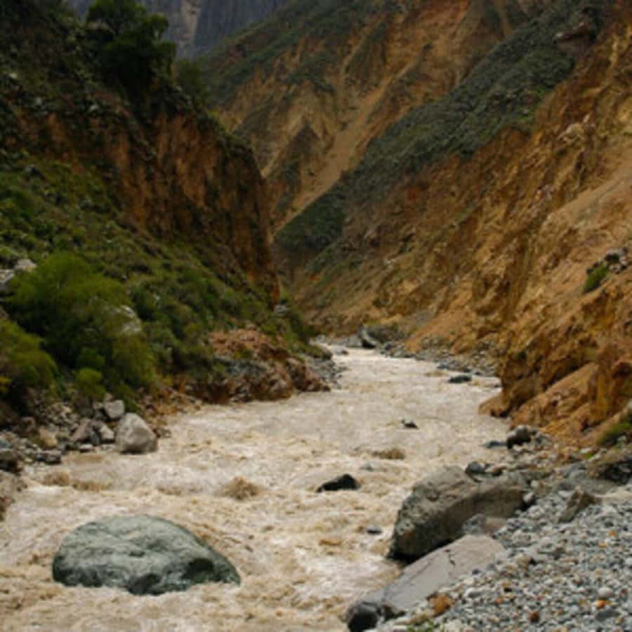 Arequipa: Colca Canyon Trekking 2 days and 1 night + food - Day 2: the Cabanaconde climb, breakfast, and the Chivay thermal baths break