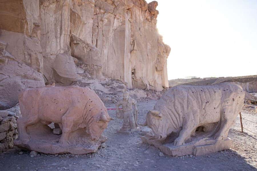 Arequipa: Half Day Sillar Route and Culebrillas Canyon + Yanahuara Viewpoint - Petroglyphs stop: the “wait, people made this” moment