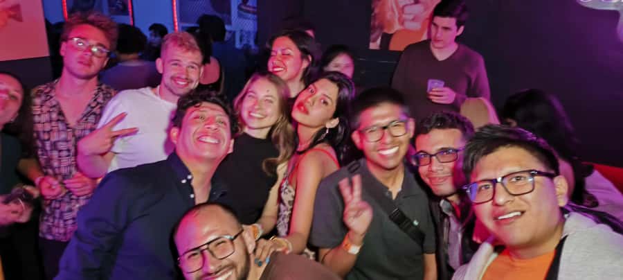 Arequipa: Pub Crawl with Skip-The-Line Access and Drinks - The Nightclub Finish: Dress Rules and ID You Must Bring