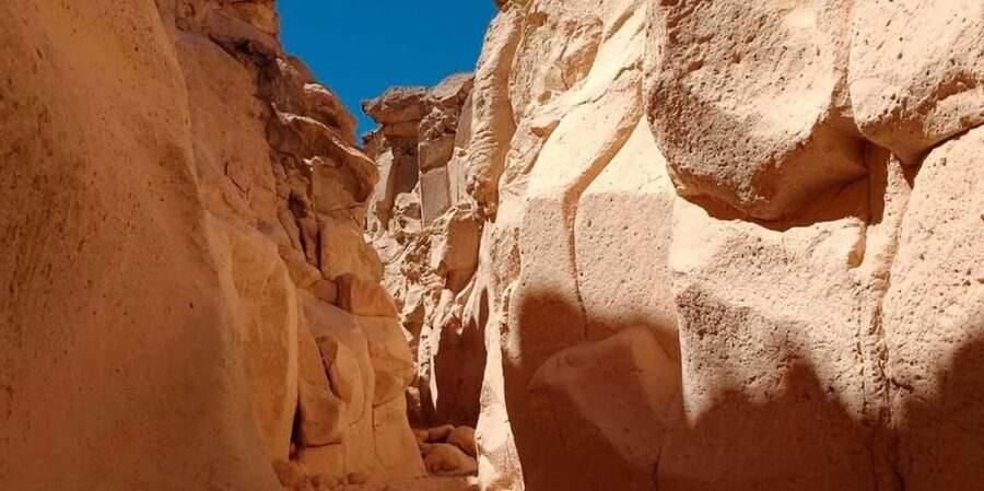 Arequipa|| The Sillar Route+Culebrillas Canyon - Wari petroglyphs in the rock, and how to read them