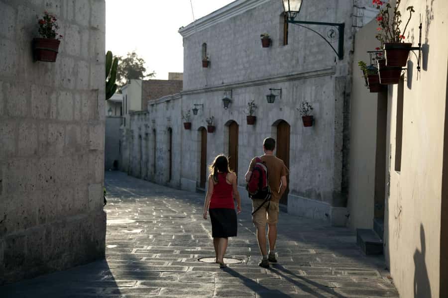 Arequipa Walking Tour and Santa Catalina Monastery - Leaving your hotel at 3:00 PM (and why that matters)