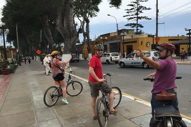 Bike Tour San Isidro, Miraflores and Barranco, - Riding comfort: bike lanes, traffic timing, and guide control