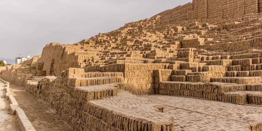 City Tour Colonial and Modern Lima Half Day Plus Ticket - Miraflores First: Parque del Amor and Ocean Views That Put You in the Right Mood