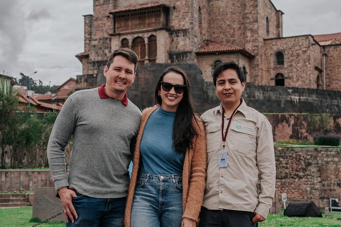 City Tour Cusco - Q’enqo: ritual center, rock-cut chambers, and altars