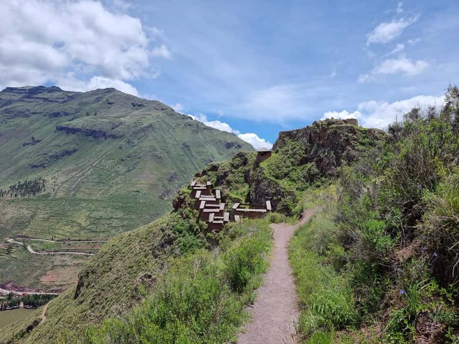 City Tour Cusco & Valle Sagrado Pisac mas Almuerzo - Pisac Archaeological Complex High on the Mountainside