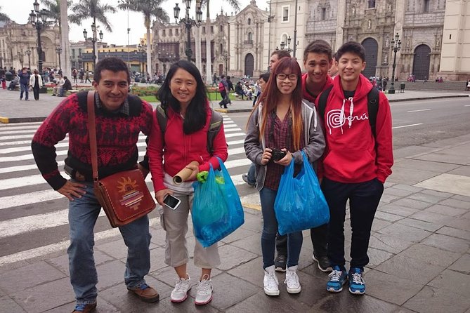 City Tour of Lima from the Airport - Centro Histórico on foot, churches and old streets in one walk