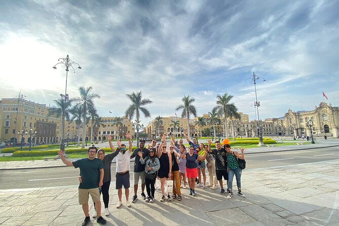 City Tour Panoramic Bus Departure from Larcomar - Government Palace (Casa de Gobierno): Power Past and Present