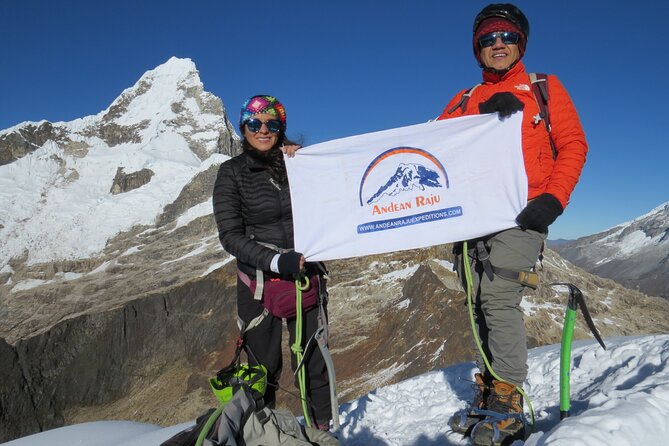 Climbing Mateo - Your first 5 thousand - The approach through the moraine: where you warm up and get your bearings