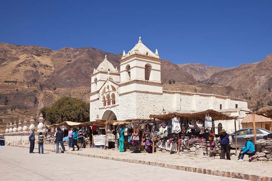 COLCA CANYON FULL DAY TOURS - Lunch in Chivay, and how to plan your appetite