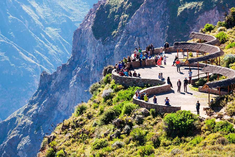COLCA CANYON FULL DAY TOURS - Arequipa to Chivay: breakfast and altitude reality
