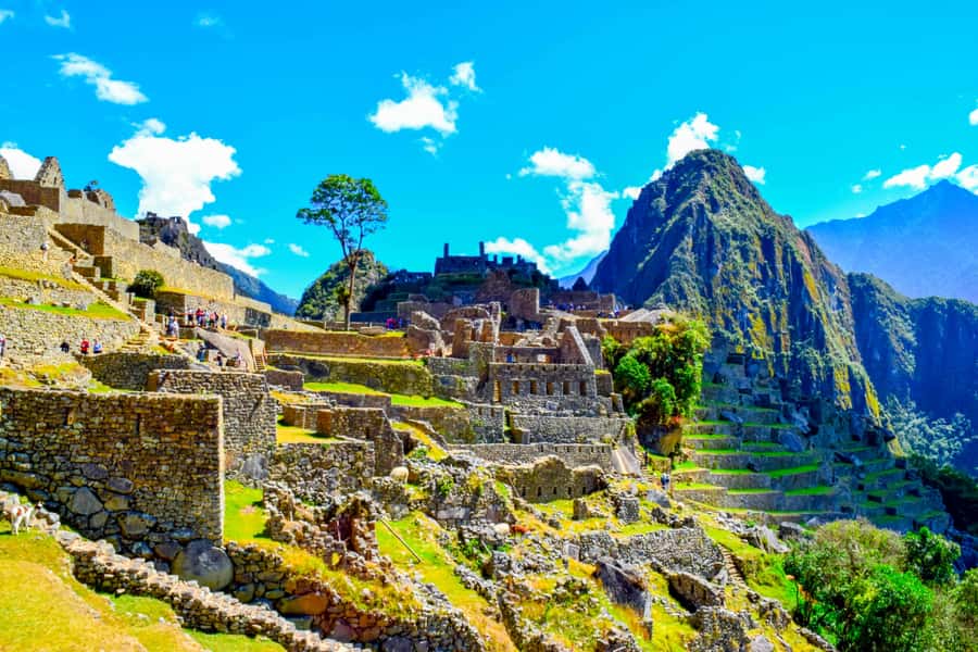 Cusco: 5-Day Salkantay Ultimate Trek to Machu Picchu - Day 3: Cloud forest descent to Playa Sahuayaco, then Lucmabamba at 2,000 m