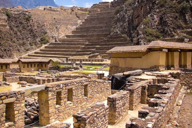 Cusco 7 days Tour in Machu Picchu, Humantay Lake and Vinicunca - Moray and Maras Salt in One Half-Day: Terraces, Salt Pans, and Chinchero Weaving