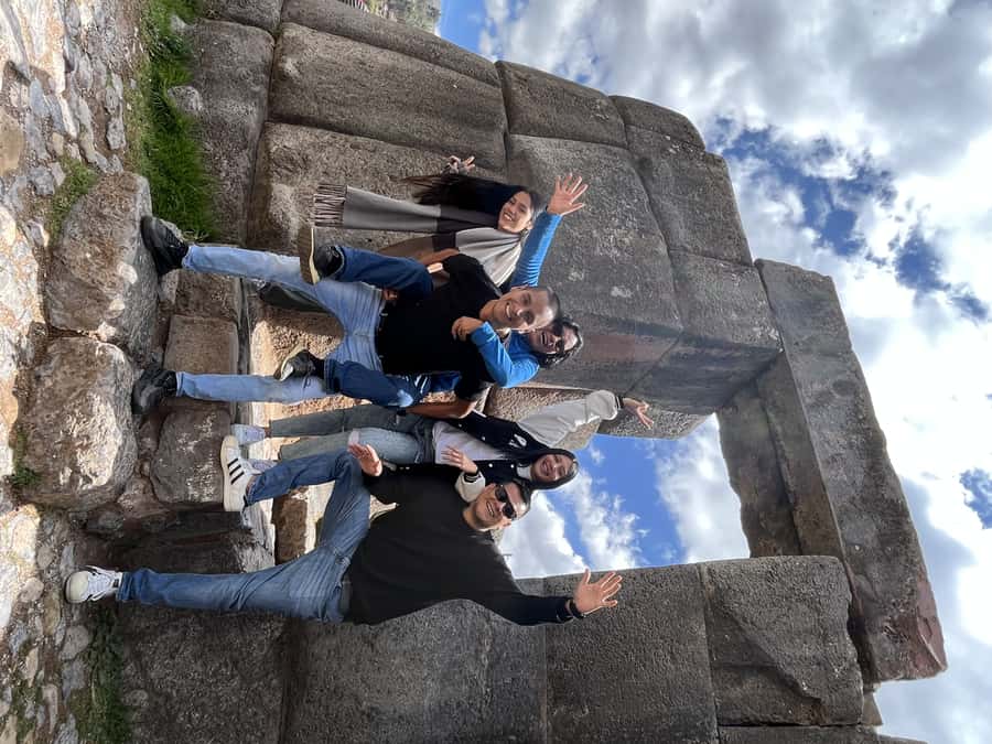 Cusco: Archeological Sites Tour and Forest Photo Experience - Qenqo ceremonial rock and the Qenqo forest photo session