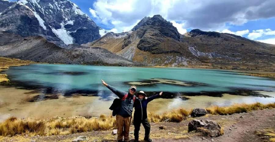 Cusco: Ausangate Tour Seven Lagoons + meals - Logistics Reality Check: Transport and Guide Experience