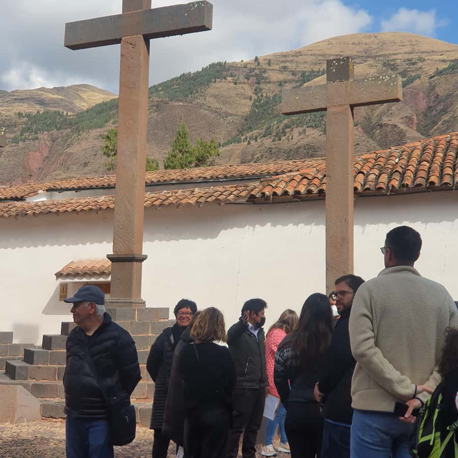 Cusco: Bus Turistico Puno Cusco con Tour y Buffet - Timing, Photo Stops, and One Safety Lesson: Be Ready When the Bus Leaves