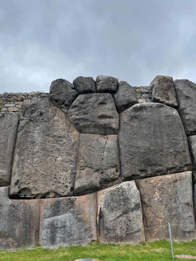 Cusco : City Tour of 4 Ruins and Sun Temple - Sacsayhuamán fortress above Cusco: carved blocks and panoramic stopping power