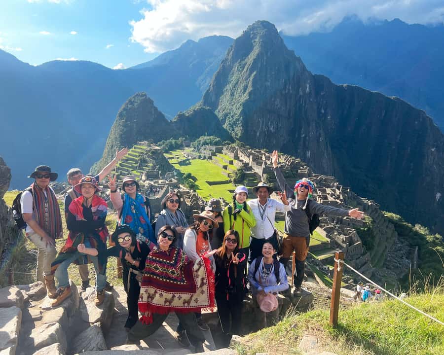 CUSCO: Full Day All Included Private Machu Picchu Experience - Cusco pickup, Ollantaytambo stop, then the train south