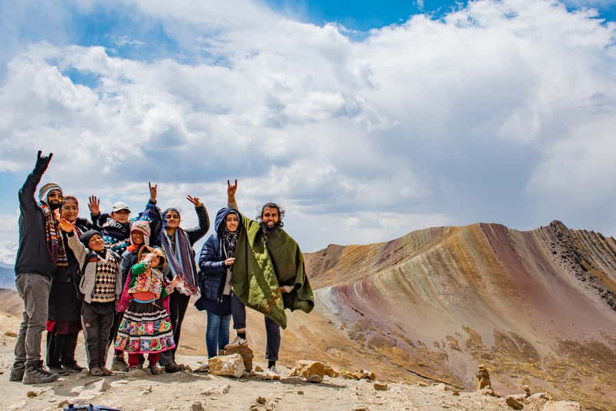Cusco: Full-Day Palcoyo Rainbow Mountain All-Inclusive Tour - Cusco to Palcoyo, The Drive That Makes the Day