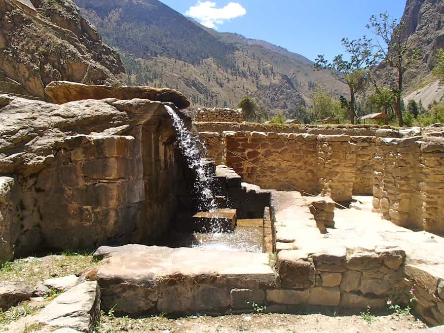 Cusco: Full-Day Sacred Valley and Maras Tour - Urubamba buffet lunch is your energy reset, not a checkbox