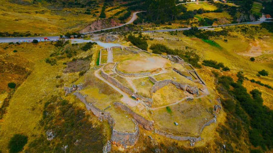 Cusco : Half-Day Explore Inca Ruins qoricancha sacsayhuaman - Qoricancha (Temple of the Sun): where your guide sets the context