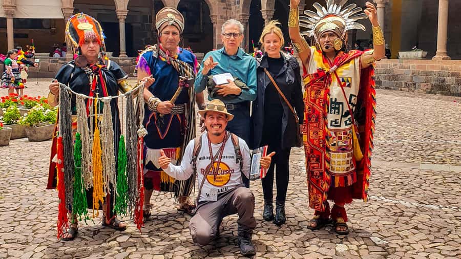 Cusco: Historic Walking Tour with Pisco Sour and Music Show - The balcony, the angled stones, and the Condor, Puma, Snake carvings