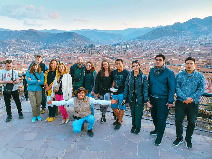 Cusco: Historic Walking Tour with Pisco Sour and Music Show - 7 Borreguitos Street and the Temple of Manco Capac