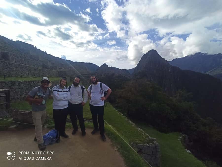 Cusco: Machu Picchu Day Trip with Train + Entrance ticket - Getting the timing right: buses, Aguas Calientes, and lunch at your pace
