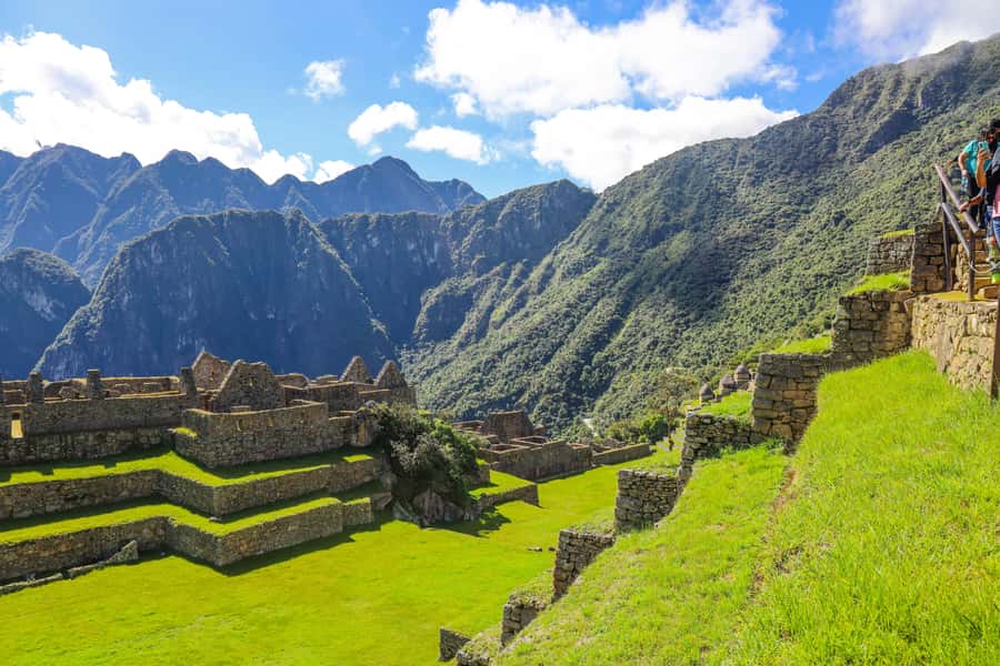 Cusco: One Day Tour to Machu Picchu with Train Transfers - The Ollantaytambo Train Ride to Aguas Calientes: Comfort With Views