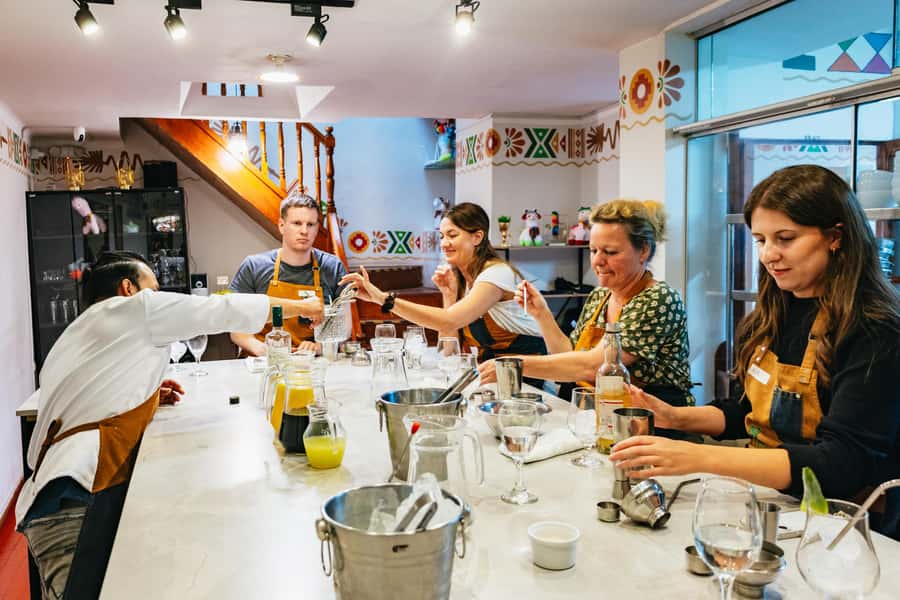 Cusco: Peruvian Cooking Class, Cocktails & Local Market Tour - Who should book this Cusco cooking class