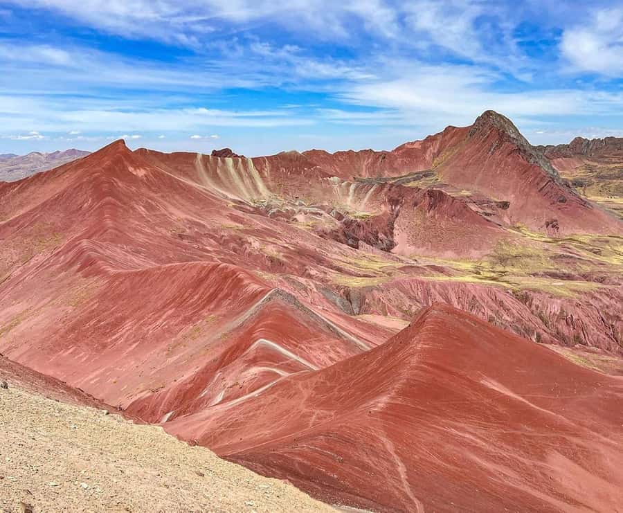 Cusco : Rainbow Mountain and Red Valley Tour - Phulawasipata parking, optional horses, and what you might see on the way