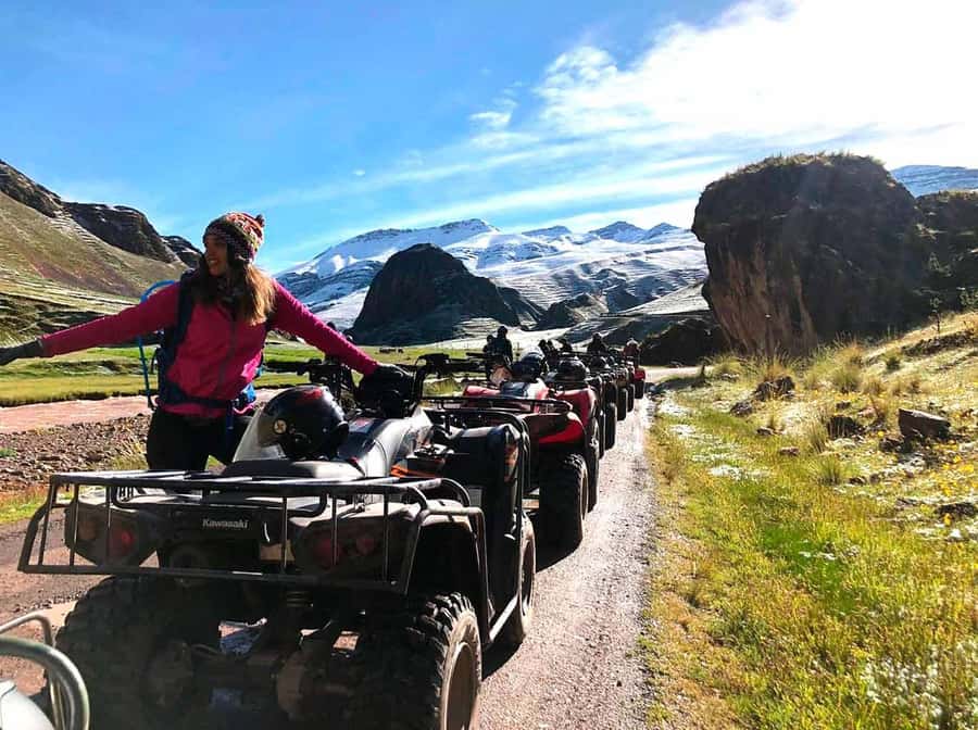 Cusco: Rainbow Mountain In Quad Bikes /walk 5 minutes/+meals - Guided facts at Rainbow Mountain: geology and local stories