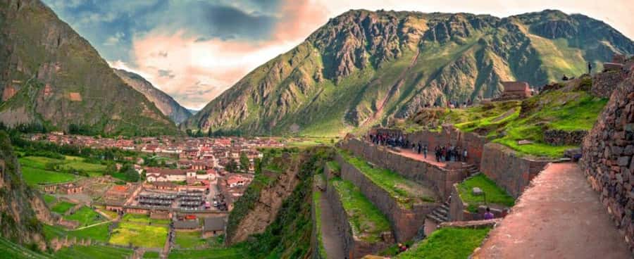 Cusco: Sacred Valley and Salt Mines Ending in Ollantaytambo - What You Pay and What You Actually Get for $40