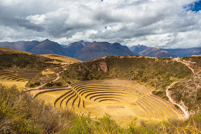 Cusco : Sacred Valley & Inca Trail to Machu Picchu 3 days - Day 1 in the Sacred Valley: Alpacas, Terraces, Salt Ponds, and Ollantaytambo