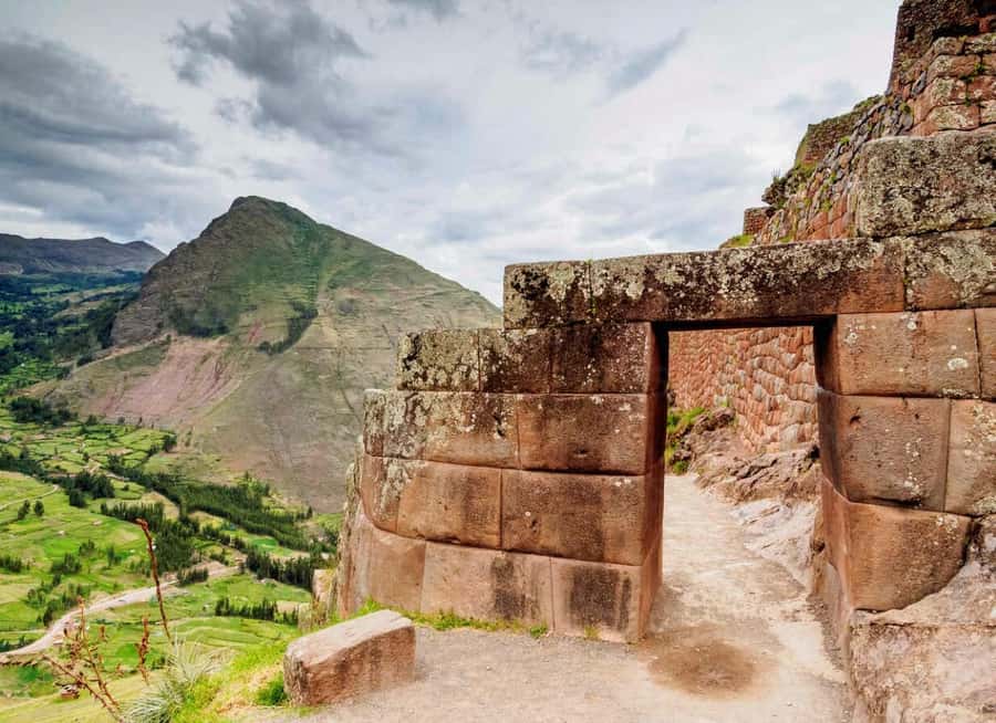 Cusco: Sacred Valley, Pisac, Ollantaytambo, Salt Mines Moray - Maras salt mines: still trading salt, still shaping the valley economy